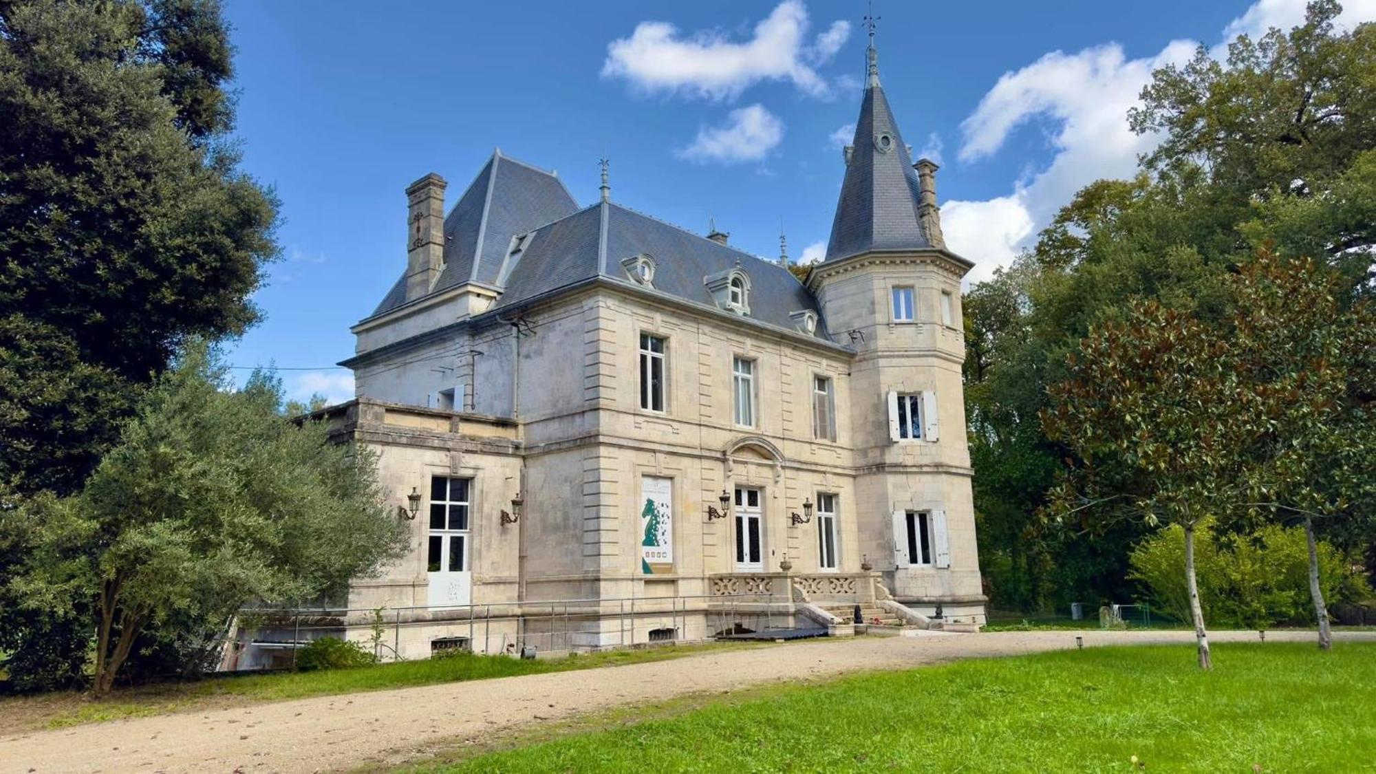 T2 De Charme Dans Un Chateau Layrac Zewnętrze zdjęcie